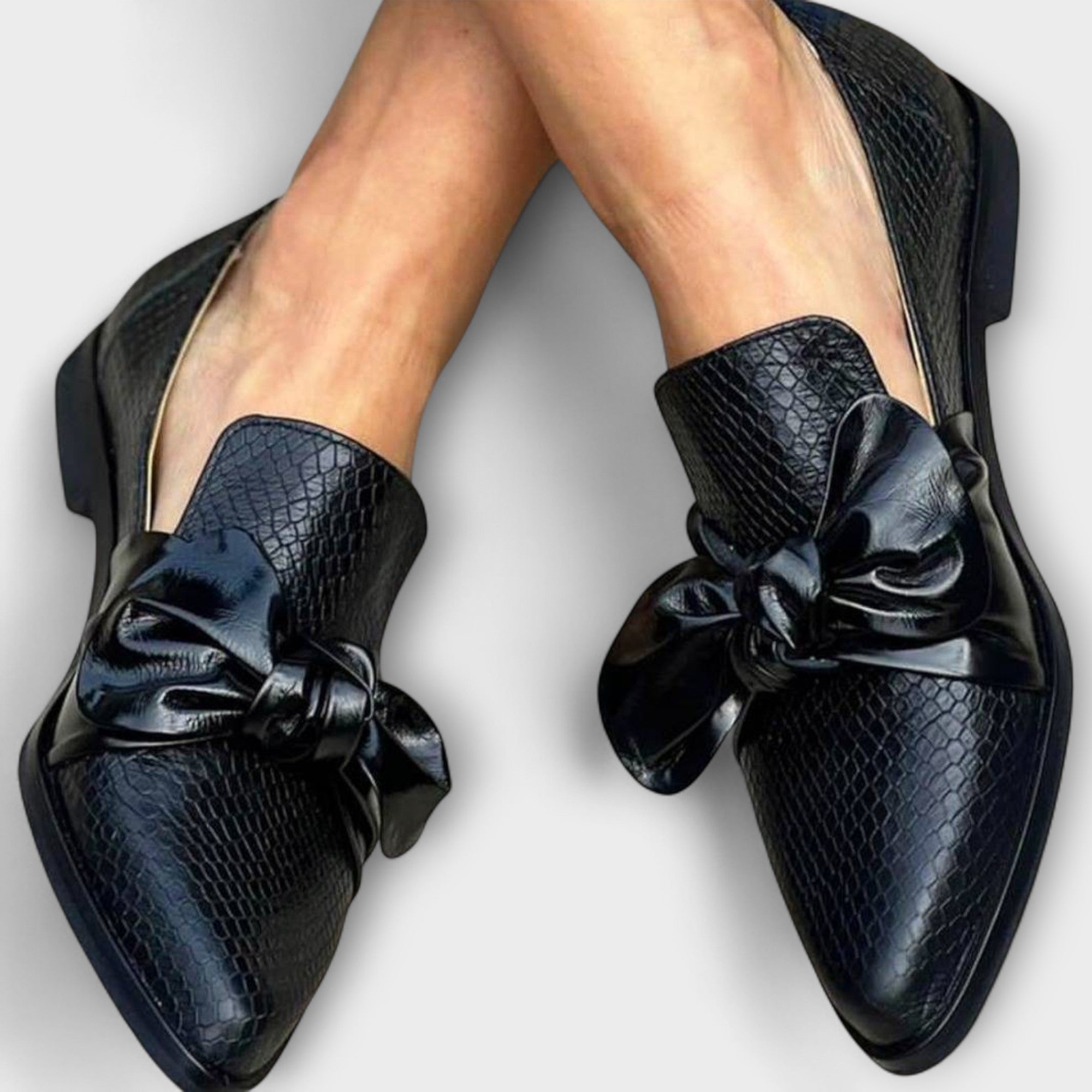 Claudia - Loafer con Dettaglio in Raso