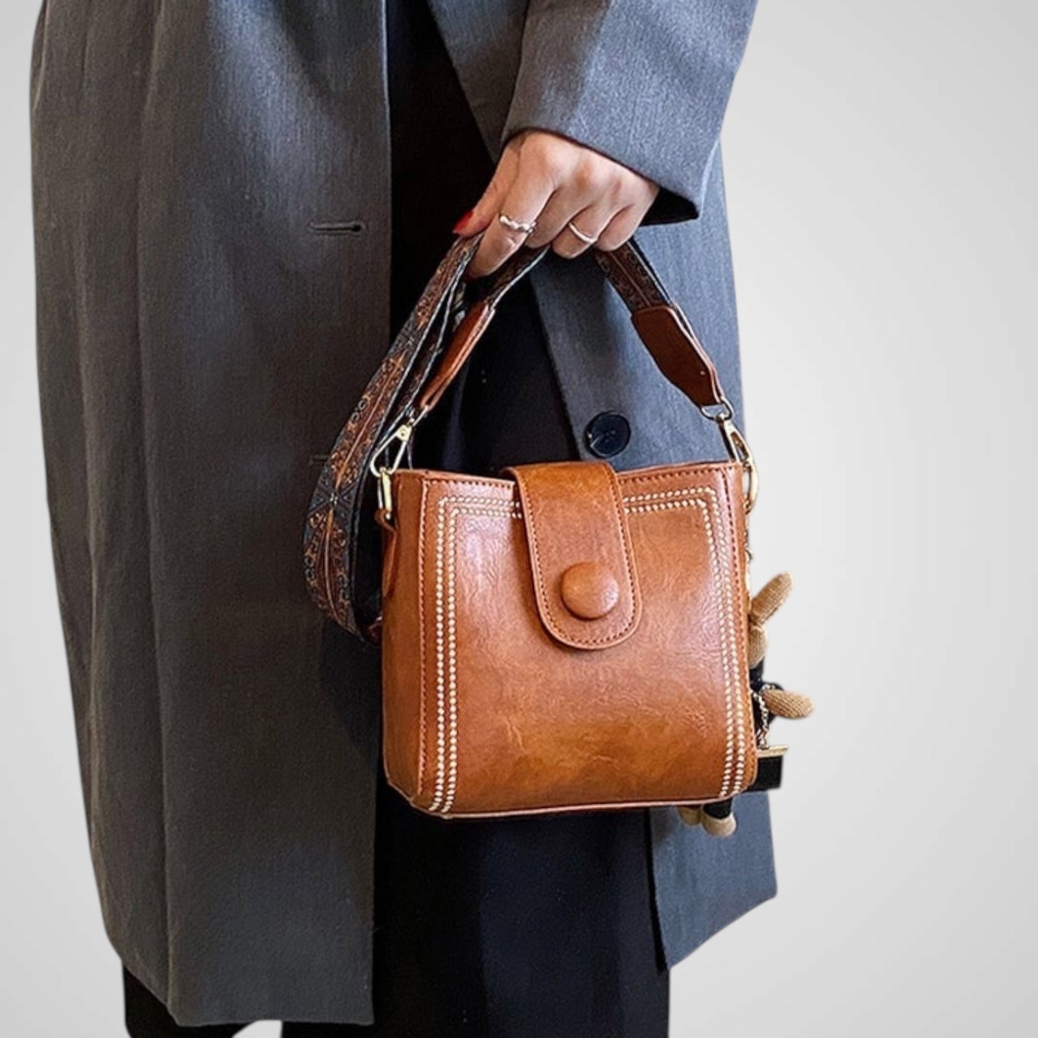 Urò | Borsa Retro con Tracolla Regolabile Larga