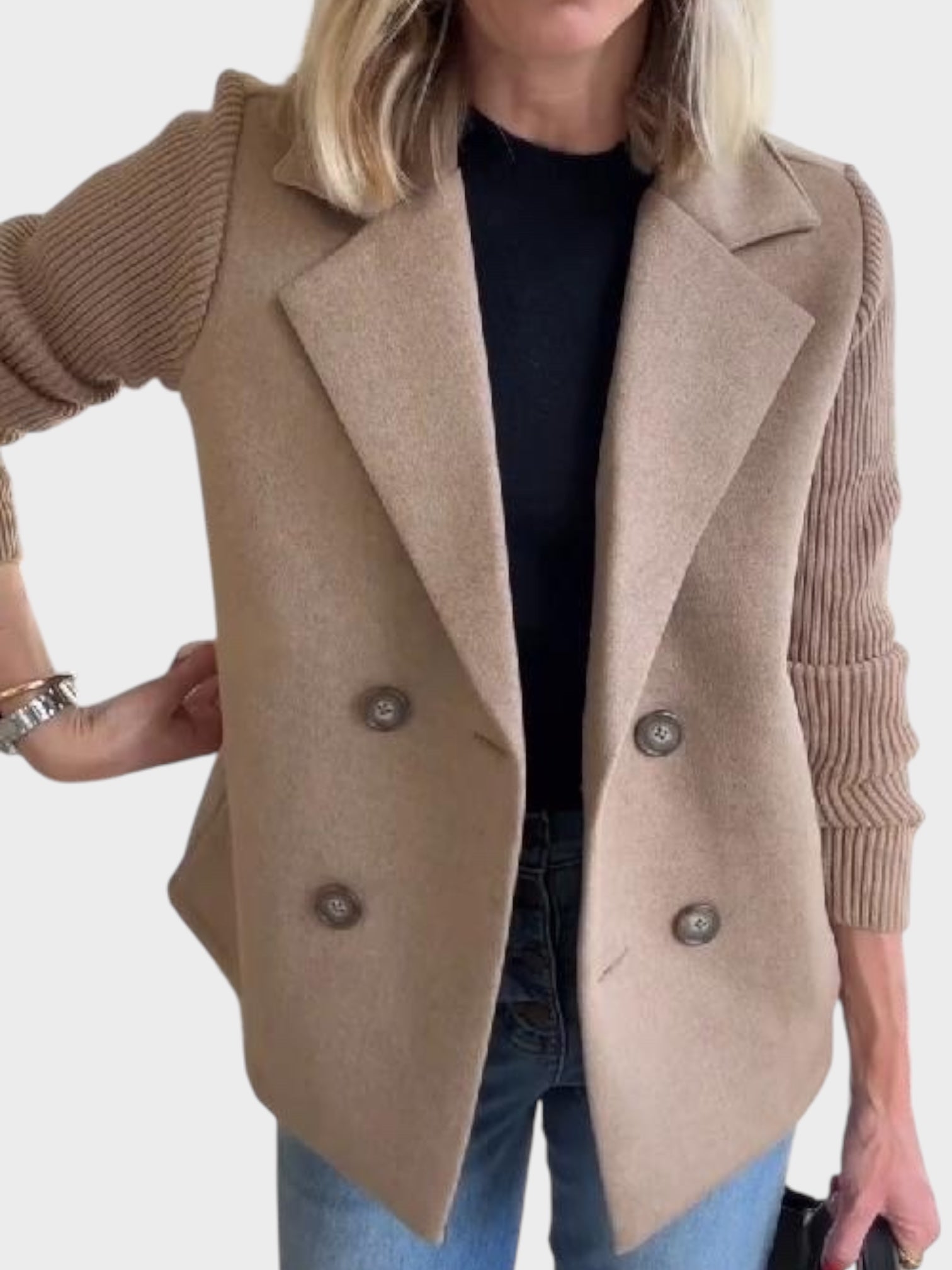 Giacca elegante con maniche lavorate a maglia