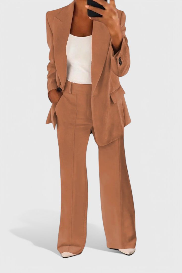 Kaia Set di Due Pezzi Elegante per Ufficio e Altro