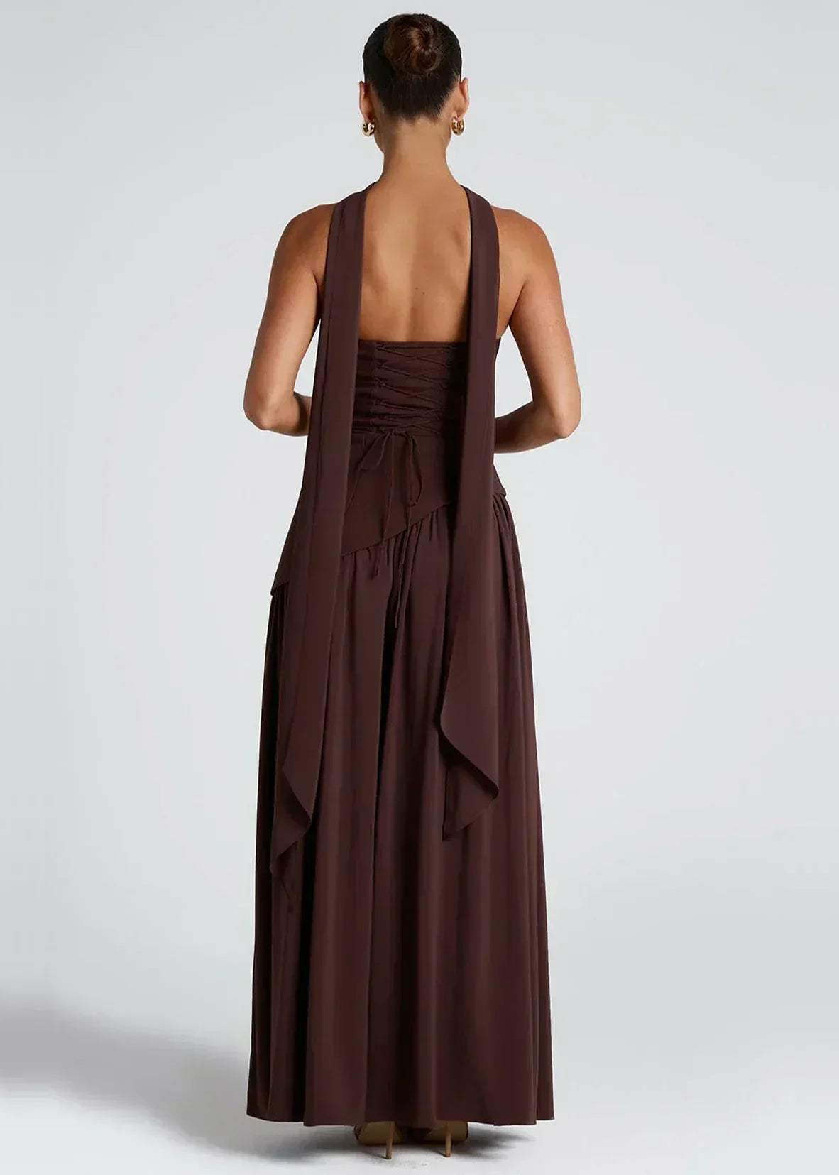 Elena – Abito Maxi con Spalle Scoperte, Spacco & Dettaglio Choker