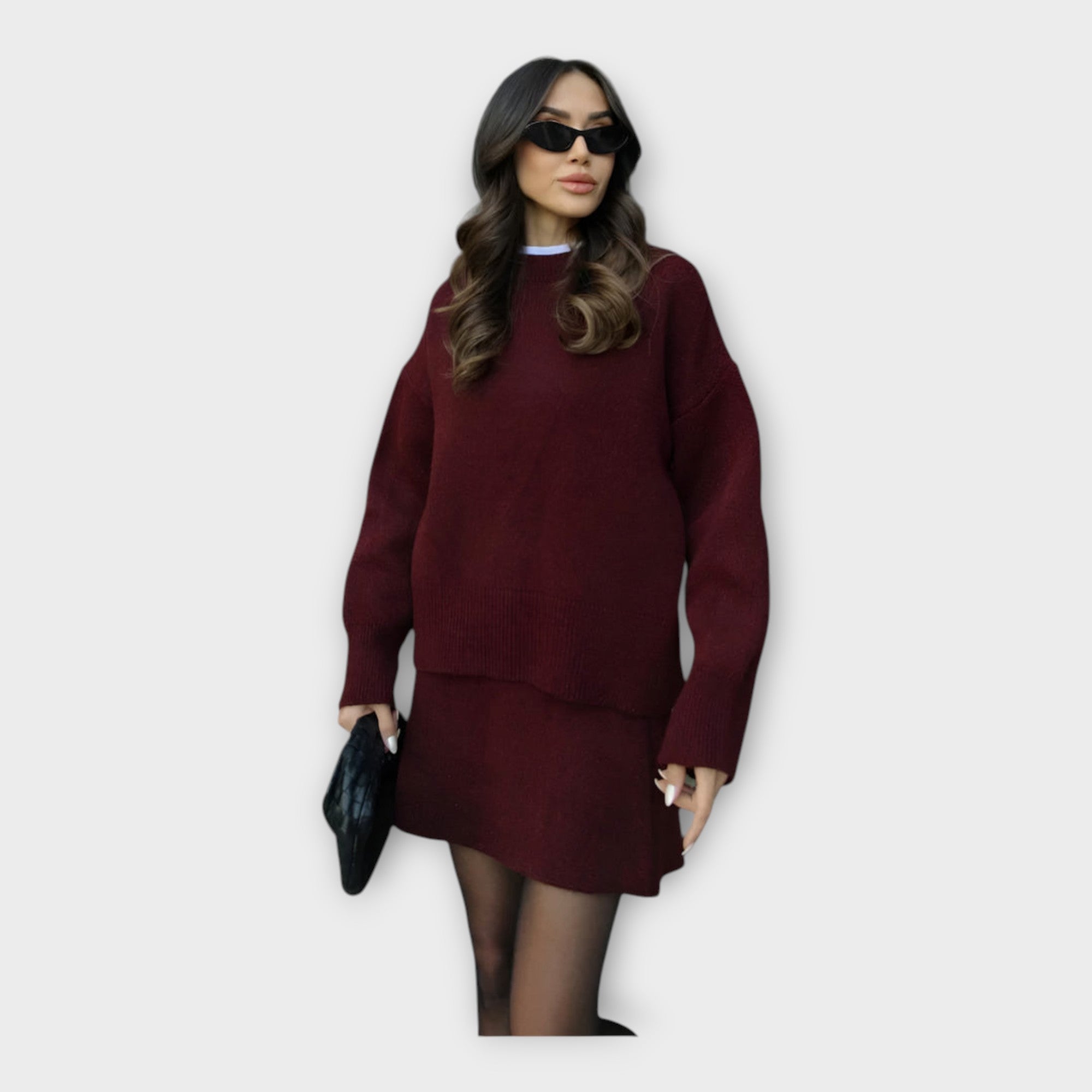 Set Maglia e Gonna con Linea Moderna