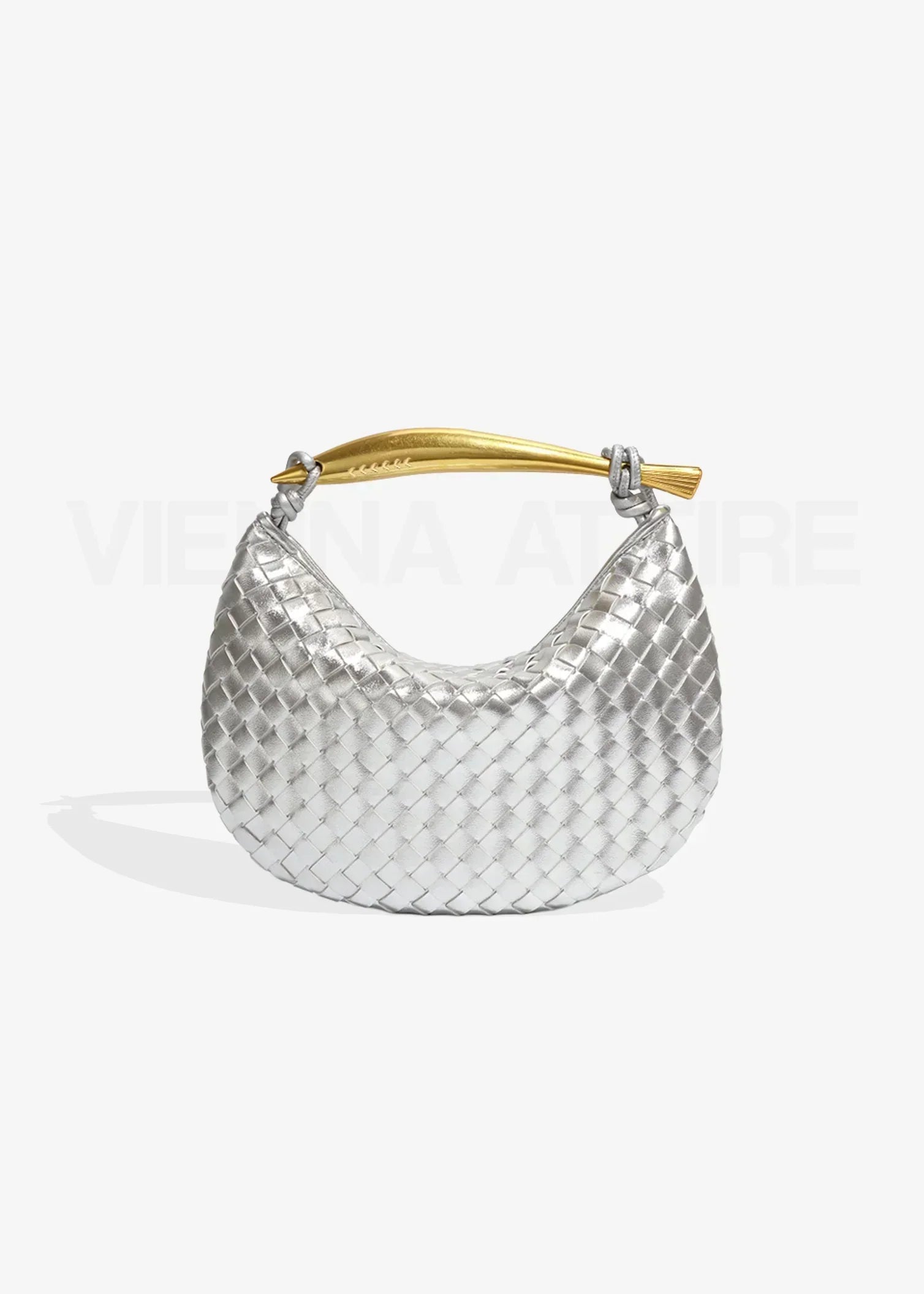 Alessandra – Borsa con Design Intessuto e Manico Dorato