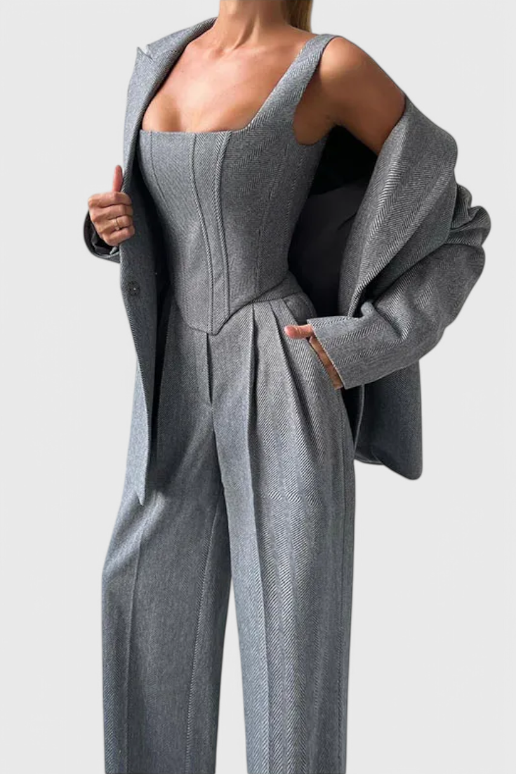 Evena Completo con Pantaloni per un'Eleganza Sicura