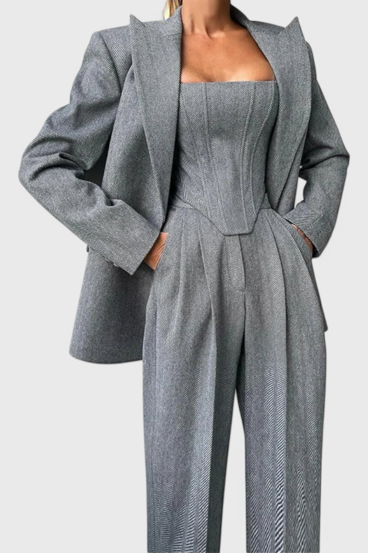 Evena Completo con Pantaloni per un'Eleganza Sicura