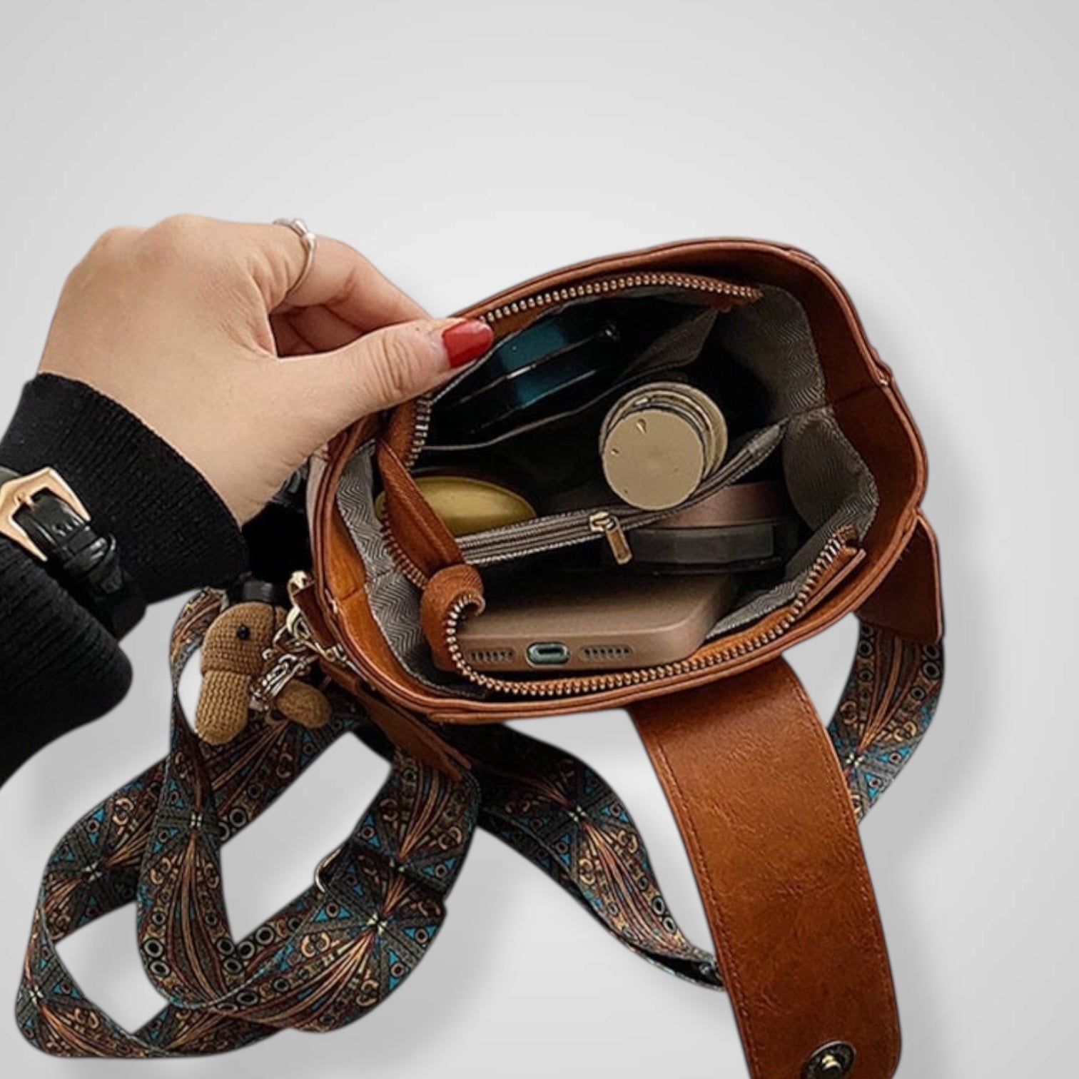 Urò | Borsa Retro con Tracolla Regolabile Larga