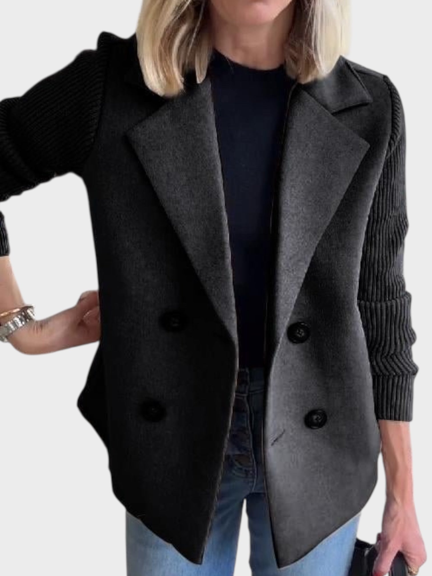 Giacca elegante con maniche lavorate a maglia