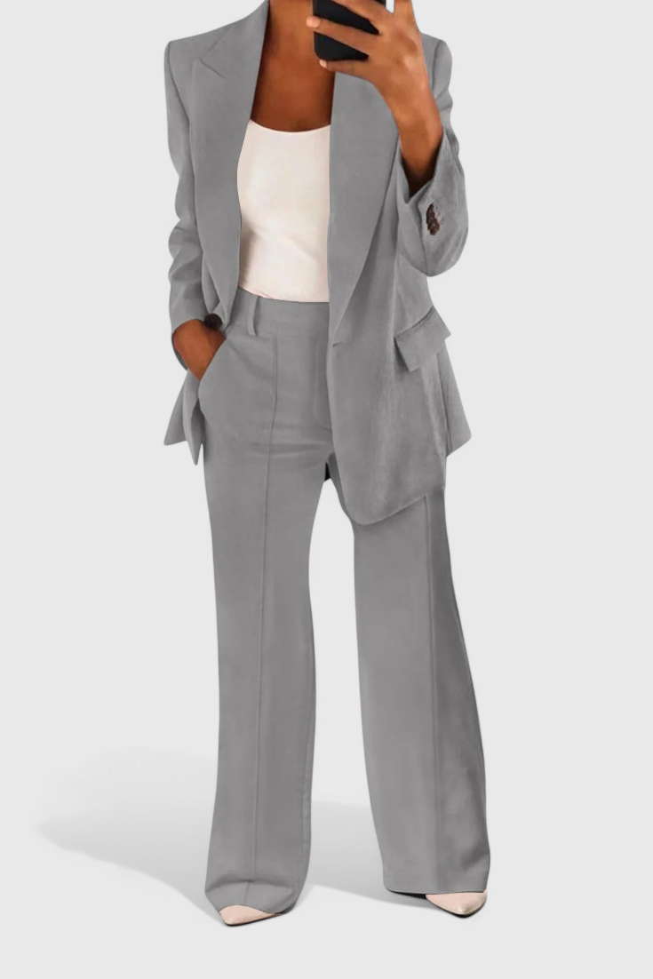 Kaia Set di Due Pezzi Elegante per Ufficio e Altro
