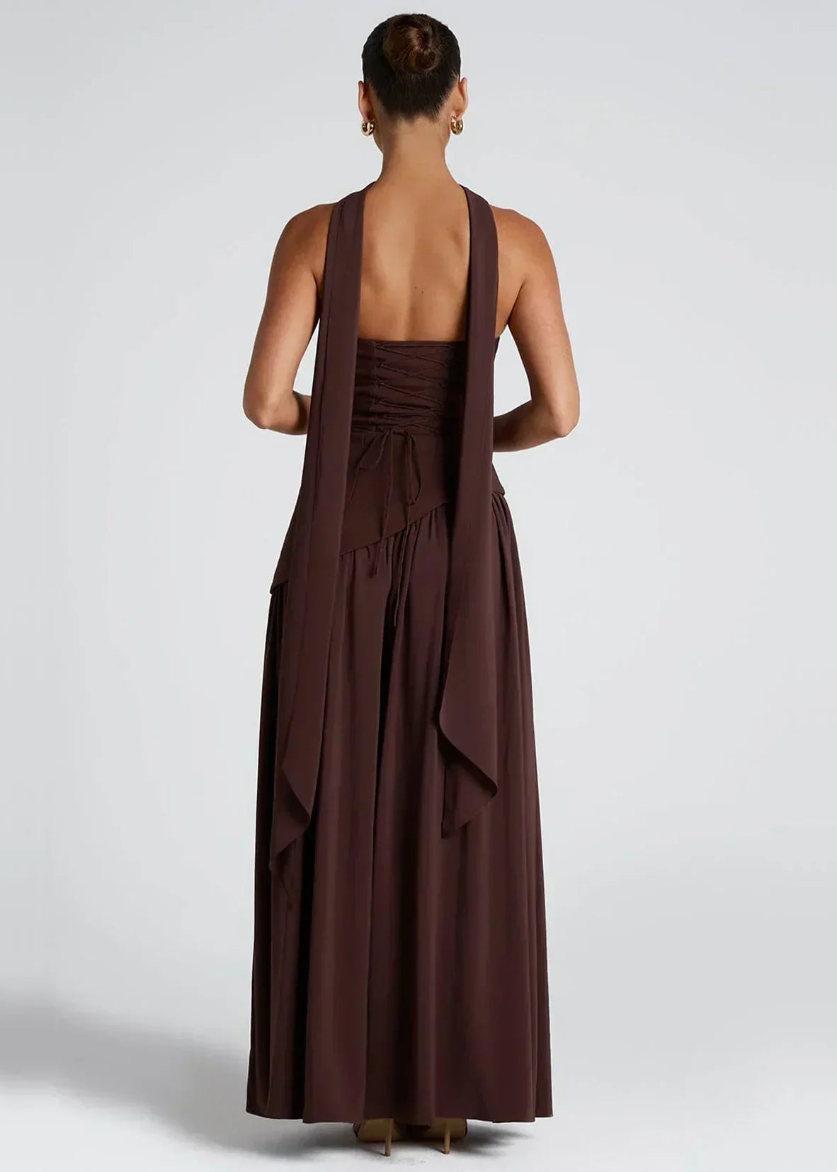Elena – Abito Maxi con Spalle Scoperte, Spacco & Dettaglio Choker