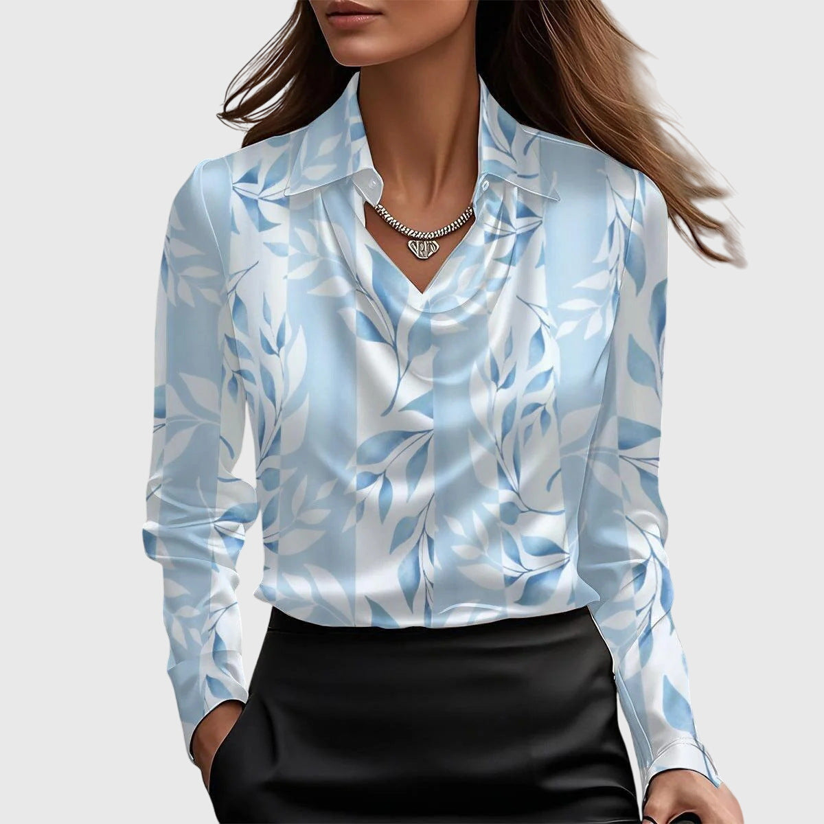 Sylvie - Blusa di lusso con lucentezza e collo plissettato