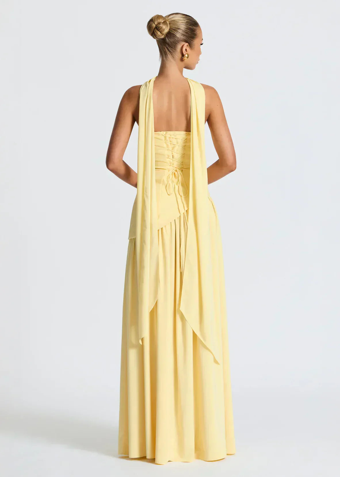 Elena – Abito Maxi con Spalle Scoperte, Spacco & Dettaglio Choker