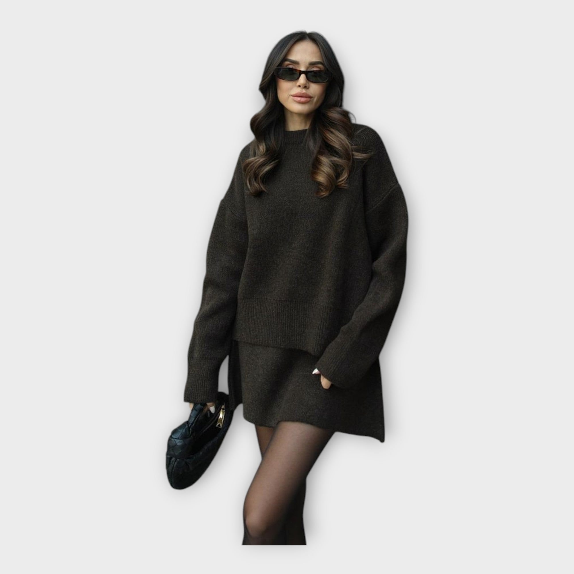 Set Maglia e Gonna con Linea Moderna