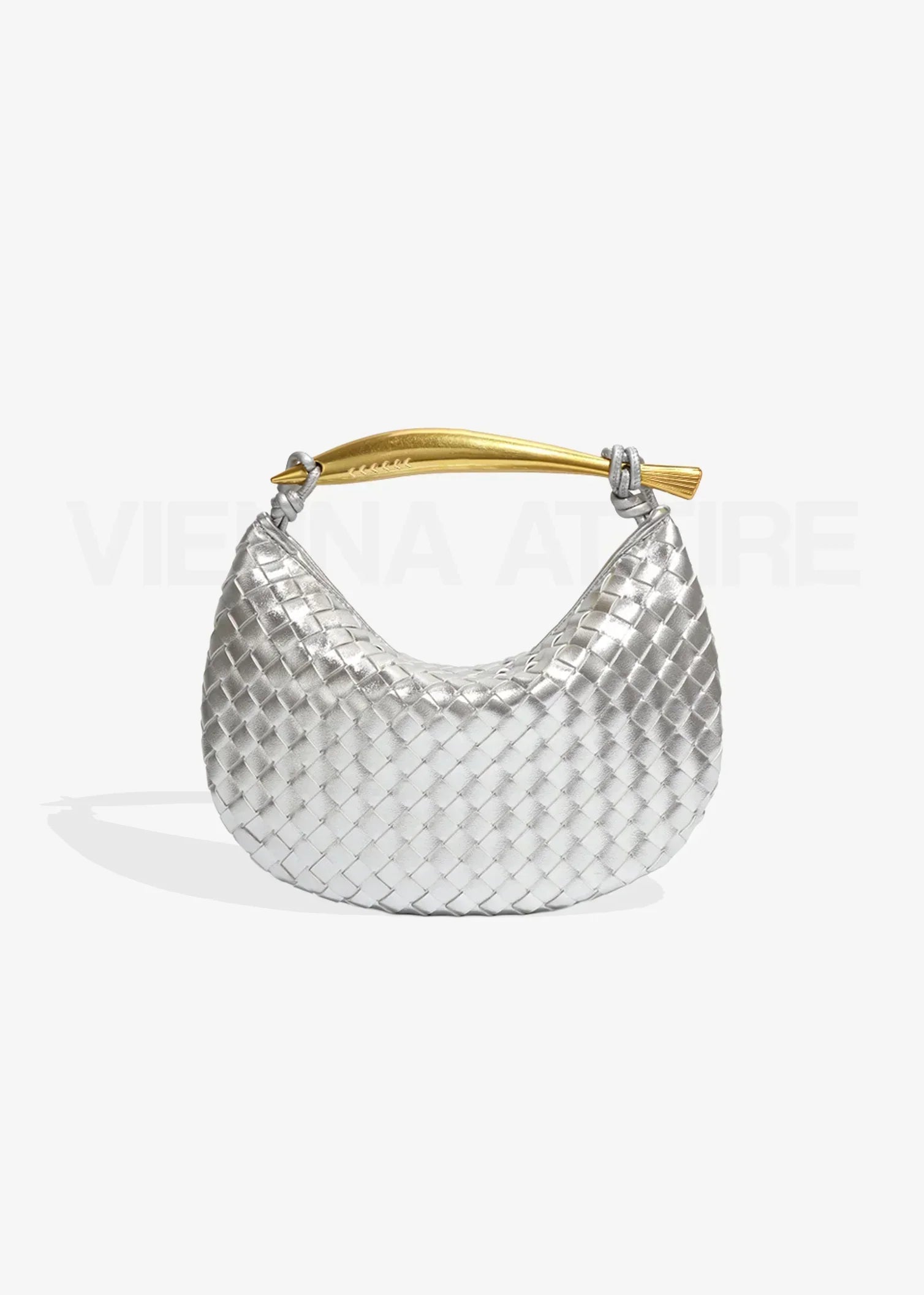 Alessandra – Borsa con Design Intessuto e Manico Dorato